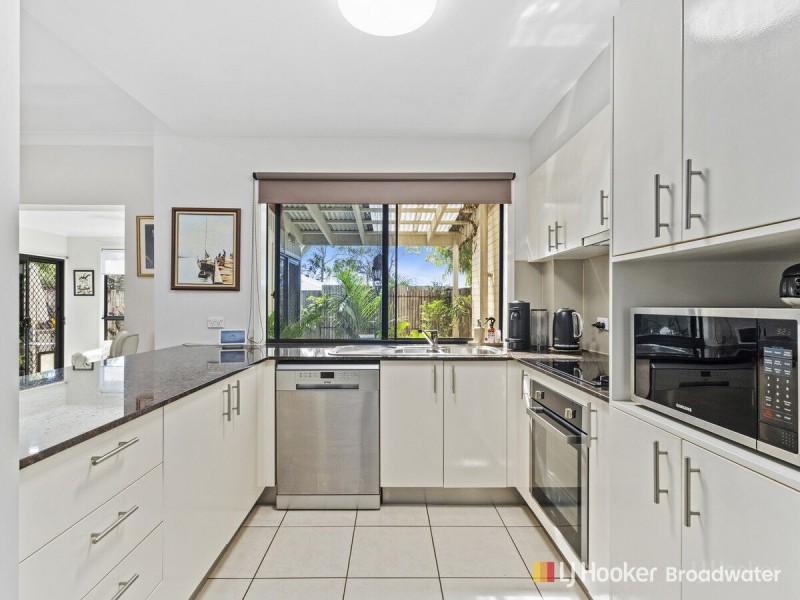 16/170 Whiting Street, Labrador QLD 4215