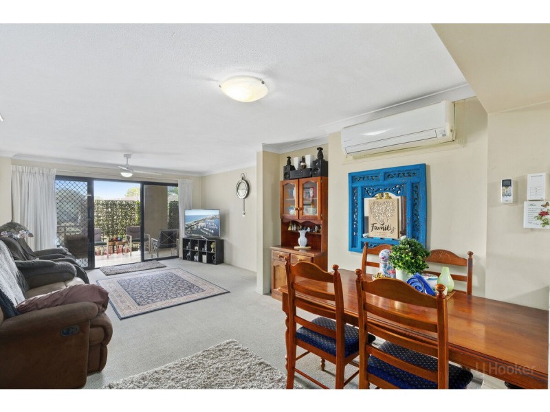 207/392 Marine Parade, Labrador QLD 4215