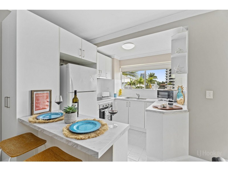 31/125 Frank Street, Labrador QLD 4215