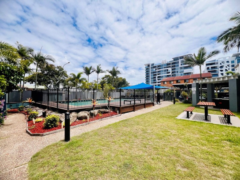 31/125 Frank Street, Labrador QLD 4215