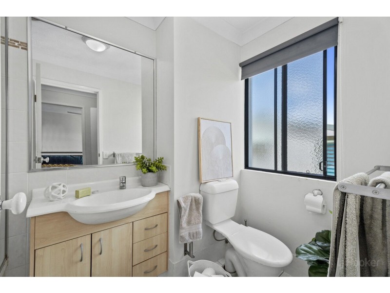 8/5 Loder Street, Biggera Waters QLD 4216