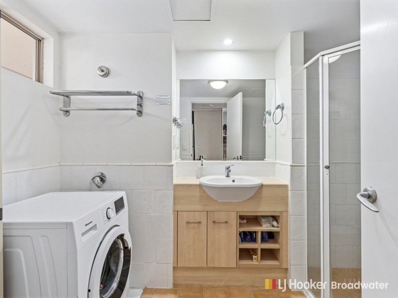 2010/56 John Lund Drive, Hope Island QLD 4212