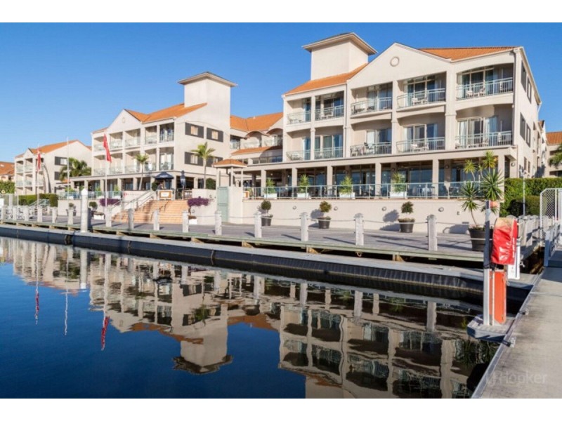 2010/56 John Lund Drive, Hope Island QLD 4212