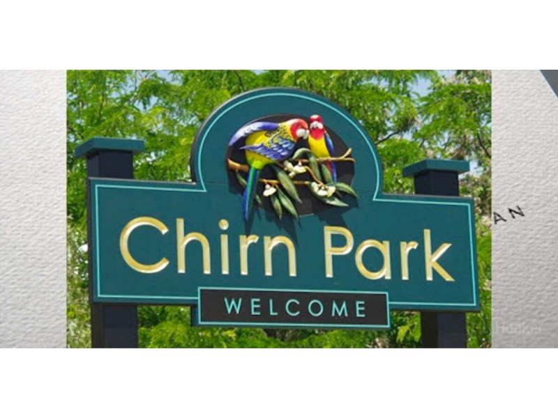 2/144 Kumbari Avenue, Labrador QLD 4215