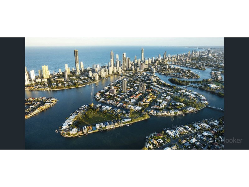 8-10 Parneno Street, Chevron Island QLD 4217