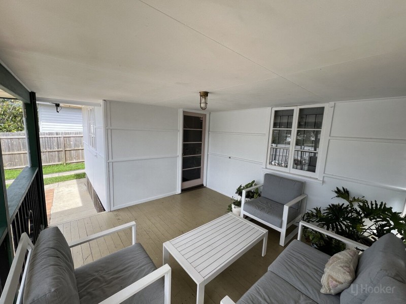 68 Central Street, Labrador QLD 4215
