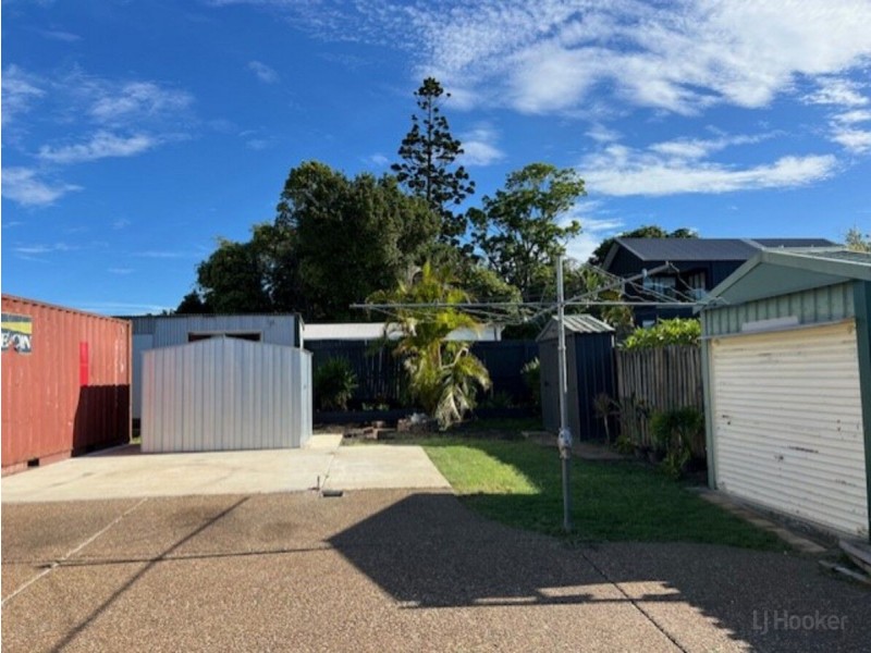 68 Central Street, Labrador QLD 4215