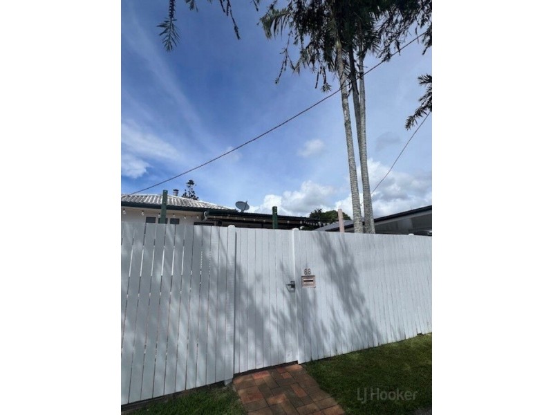 68 Central Street, Labrador QLD 4215