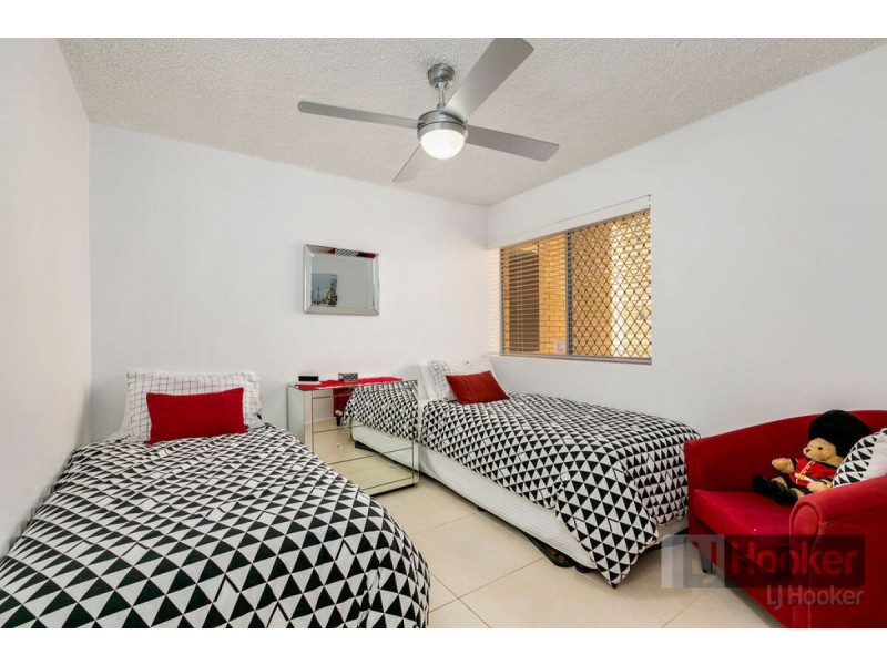 19/224 Marine Parade, Labrador QLD 4215