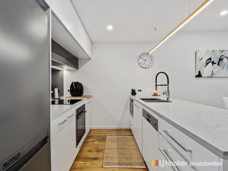 708/110 Frank Street, Labrador QLD 4215