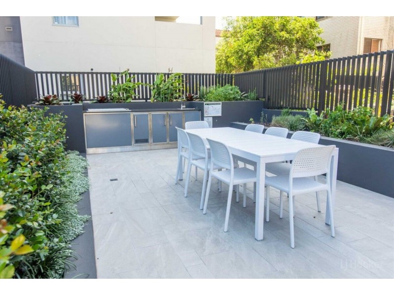 708/110 Frank Street, Labrador QLD 4215