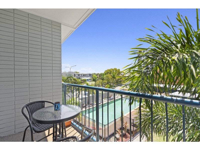 23/125 Frank Street, Labrador QLD 4215