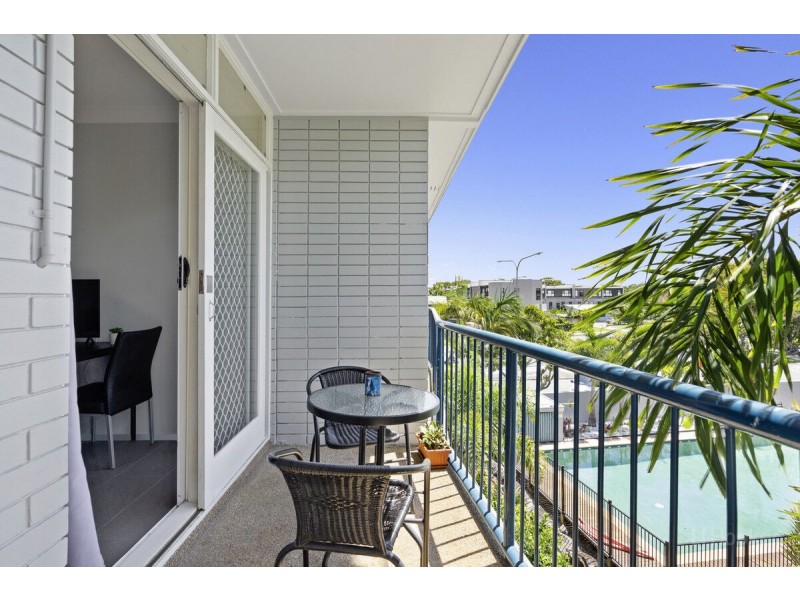 23/125 Frank Street, Labrador QLD 4215