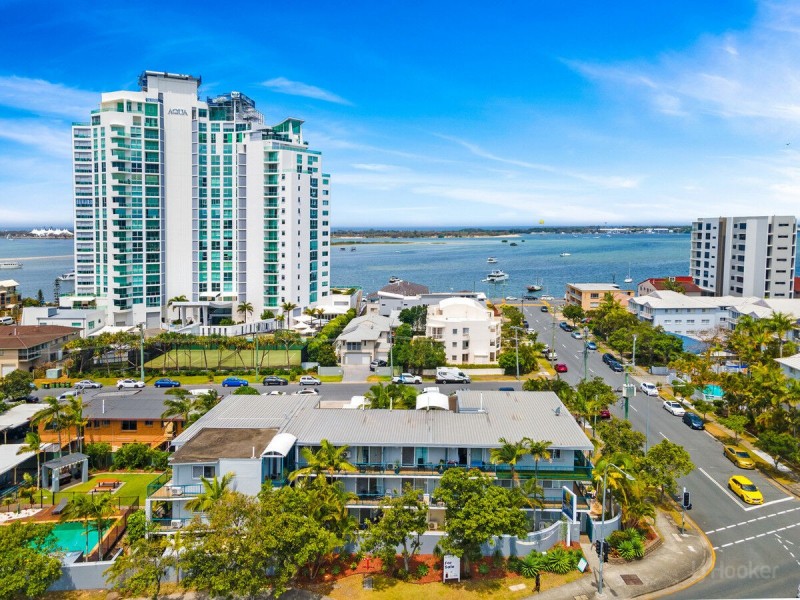 23/125 Frank Street, Labrador QLD 4215