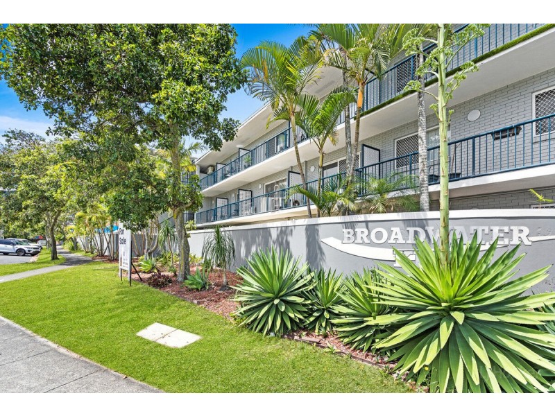 23/125 Frank Street, Labrador QLD 4215