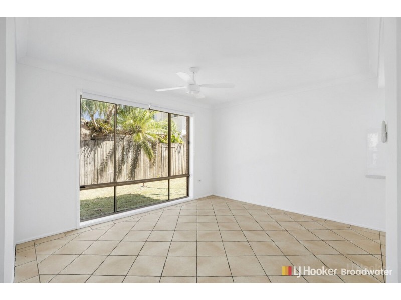 1/172 Muir Street, Labrador QLD 4215