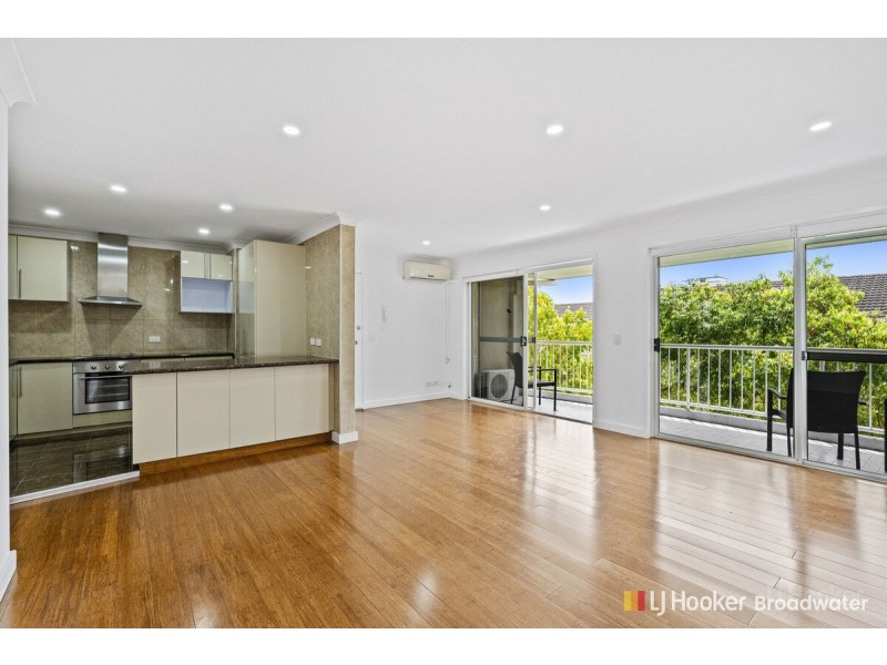 12/111 Frank Street, Labrador QLD 4215