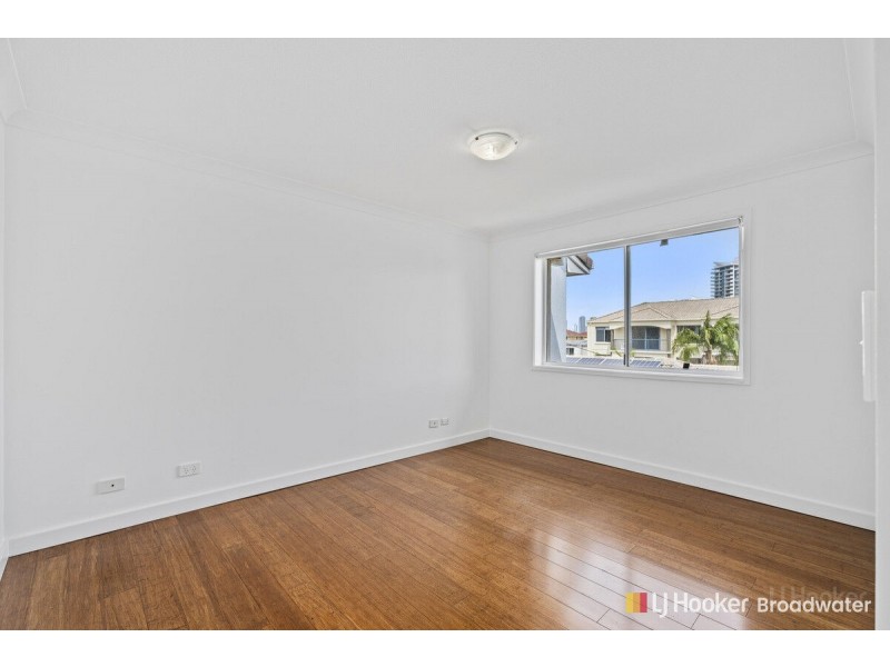 12/111 Frank Street, Labrador QLD 4215