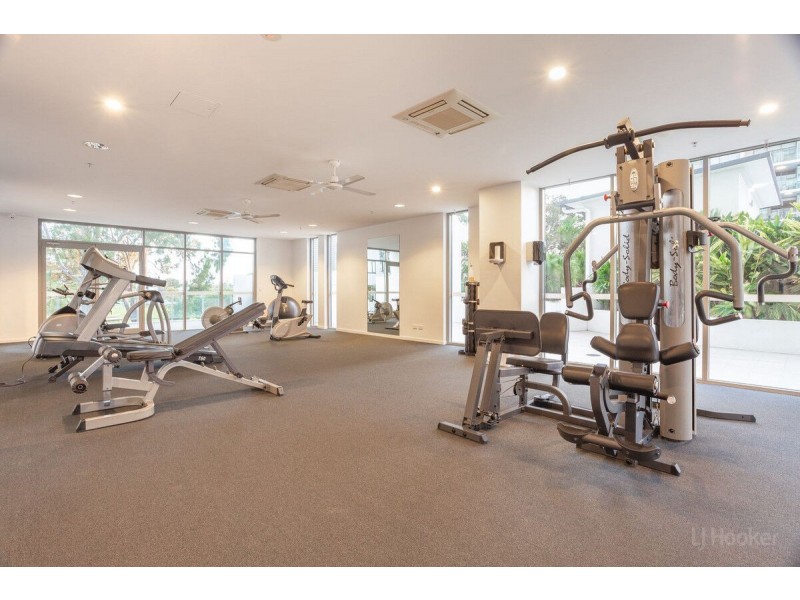 908/378 Marine Parade, Labrador QLD 4215