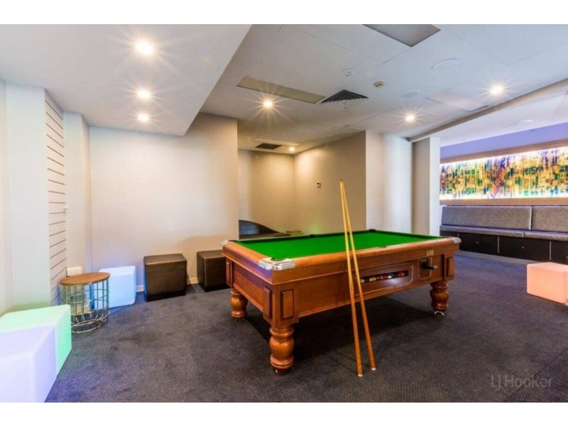 2010/56 John Lund Drive, Hope Island QLD 4212