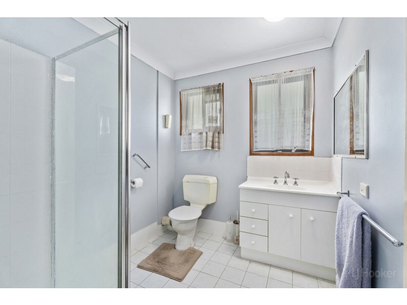 2/36 Government Road, Labrador QLD 4215