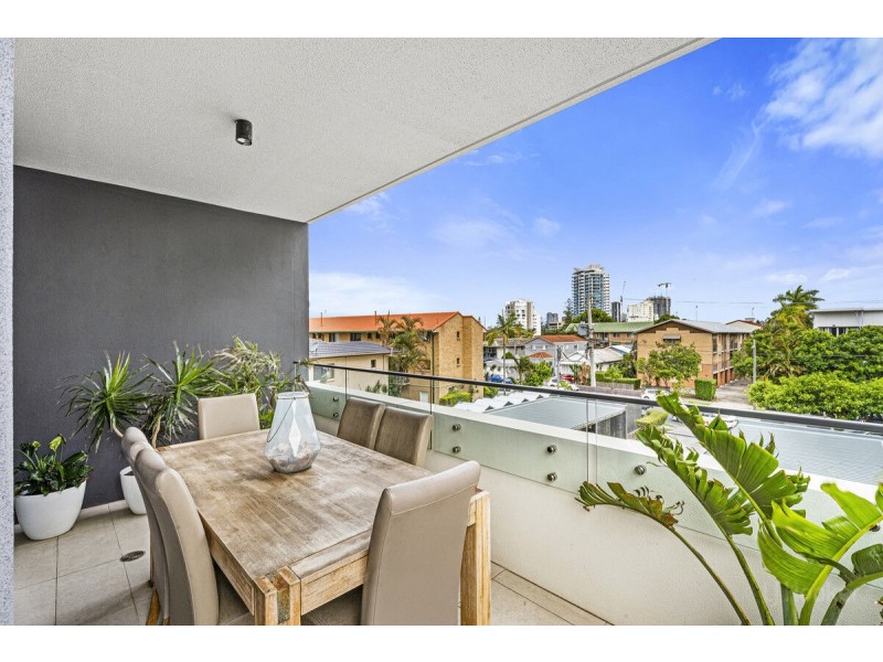 310/110 Frank Street, Labrador QLD 4215