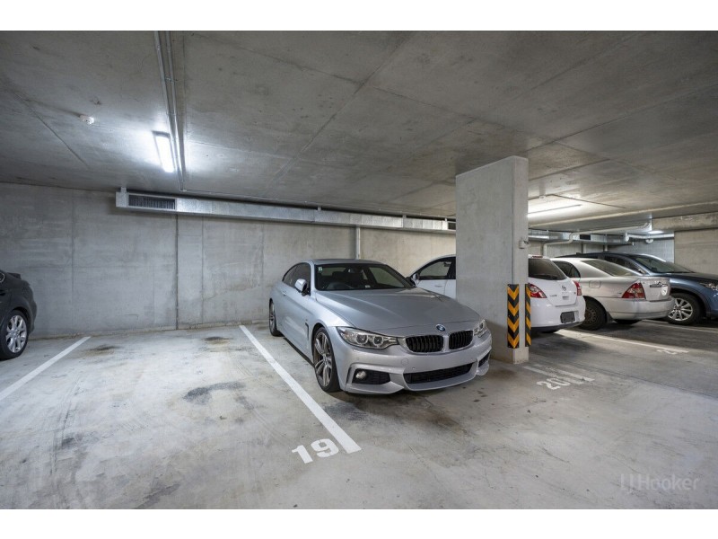 310/110 Frank Street, Labrador QLD 4215