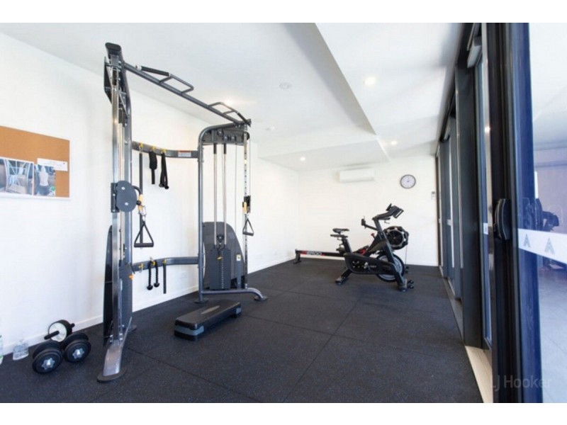 310/110 Frank Street, Labrador QLD 4215