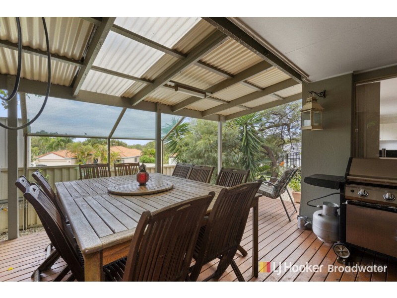 37 Ingles Circuit, Arundel QLD 4214