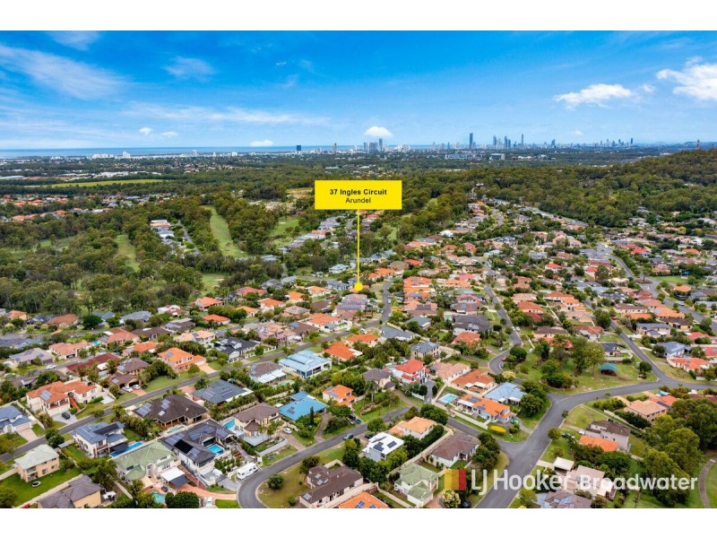 37 Ingles Circuit, Arundel QLD 4214