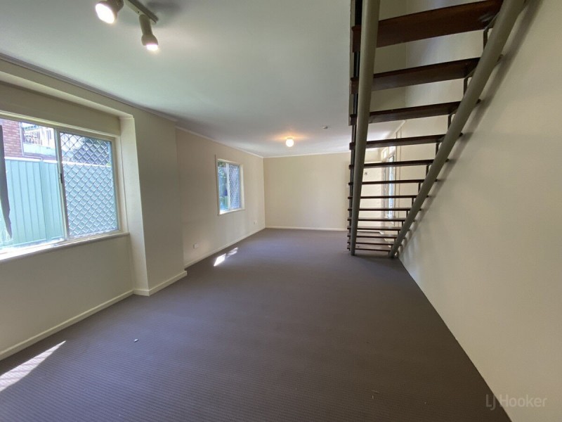 8/34 Labrador Street, Labrador QLD 4215