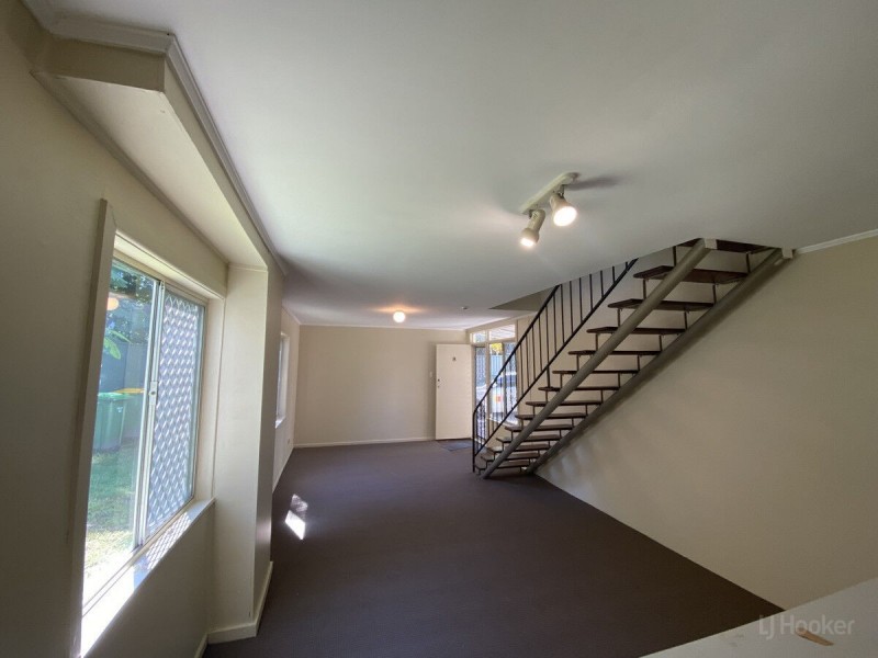 8/34 Labrador Street, Labrador QLD 4215