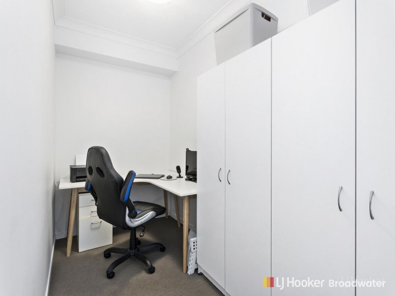 305/20 Labrador Street, Labrador QLD 4215
