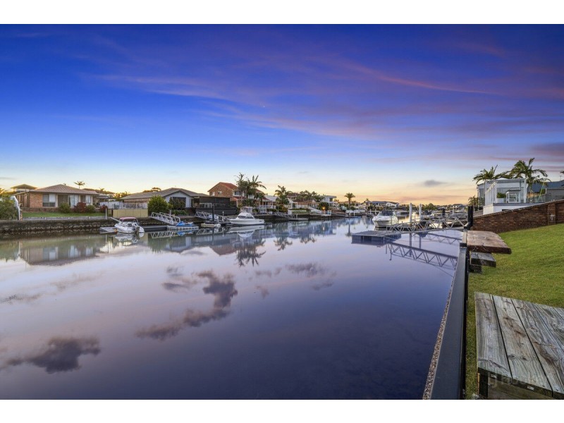 12 Midnight Court, Runaway Bay QLD 4216