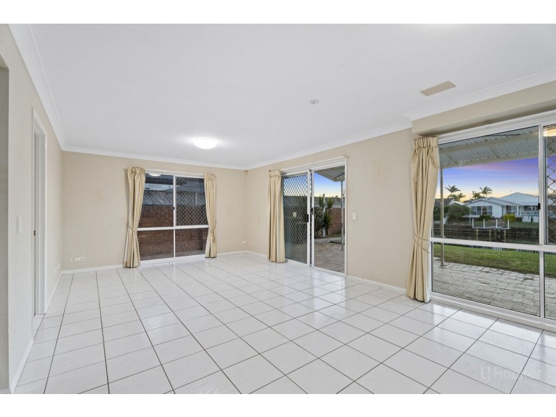 12 Midnight Court, Runaway Bay QLD 4216