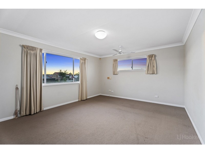 12 Midnight Court, Runaway Bay QLD 4216