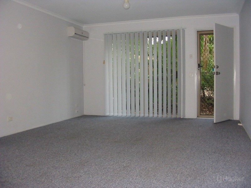 8/88 Village Way, Oxenford QLD 4210