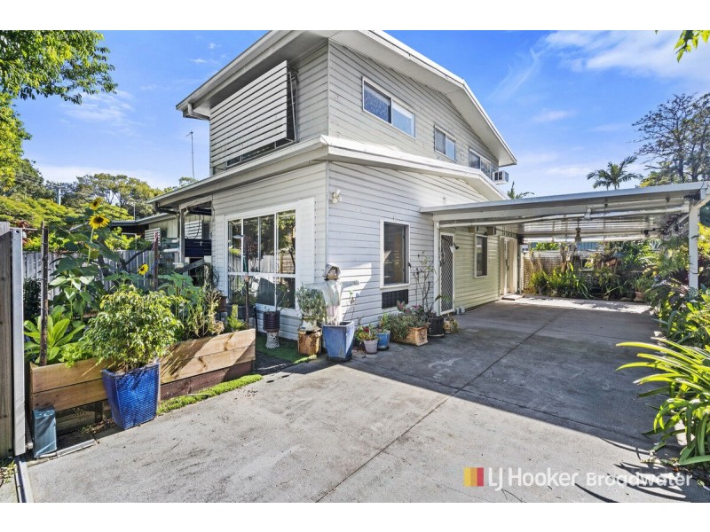 53 Imperial Parade, Labrador QLD 4215