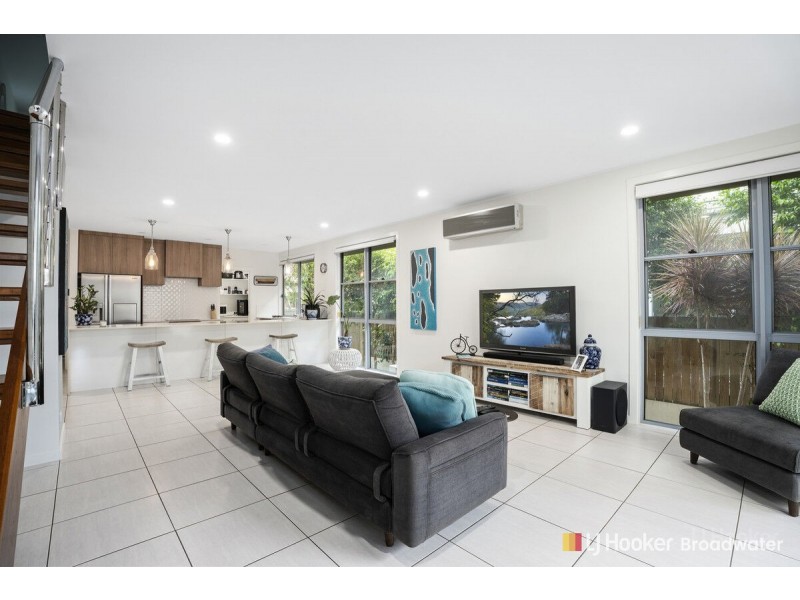 2/32 Parr Street, Biggera Waters QLD 4216