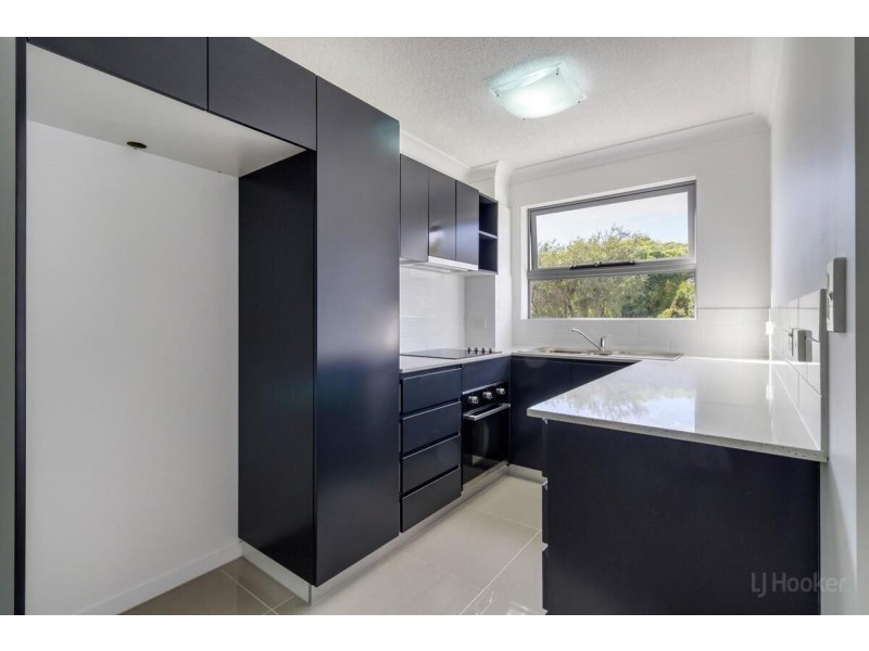14/14-16 Proud Street, Labrador QLD 4215