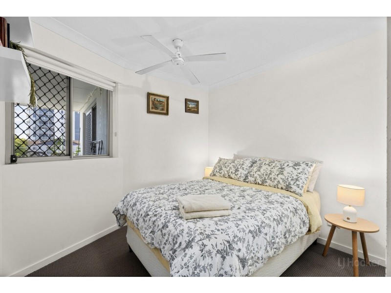 14/14-16 Proud Street, Labrador QLD 4215