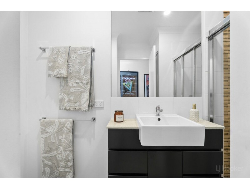 14/14-16 Proud Street, Labrador QLD 4215