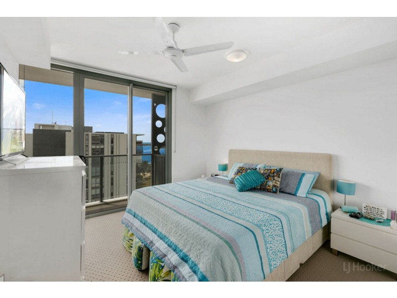 1211/17 Bath Street, Labrador QLD 4215