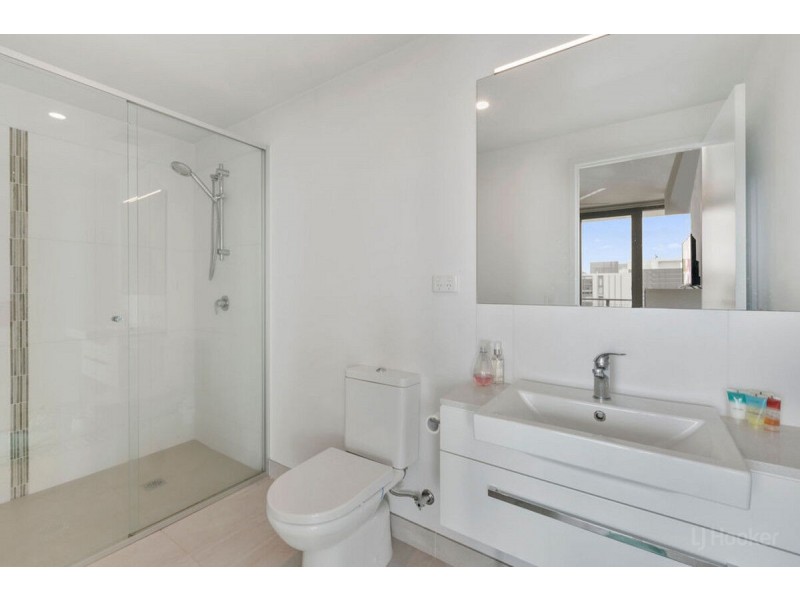 1211/17 Bath Street, Labrador QLD 4215