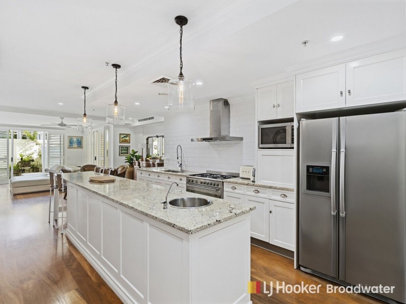 103/212-214 Marine Parade, Labrador QLD 4215