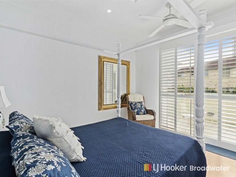 103/212-214 Marine Parade, Labrador QLD 4215