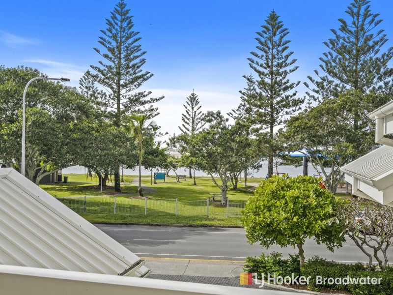 103/212-214 Marine Parade, Labrador QLD 4215