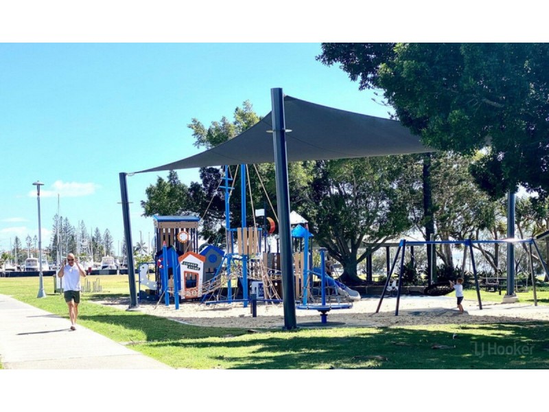 9/89 Frank Street, Labrador QLD 4215