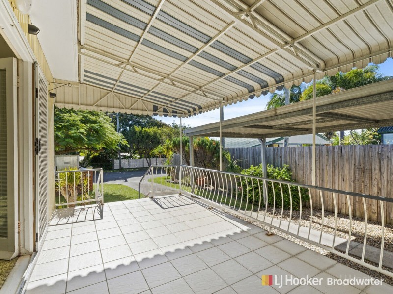 2 Bellevue Parade, Labrador QLD 4215