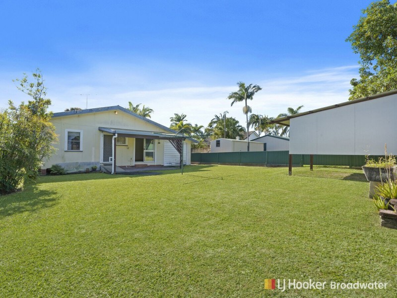 2 Bellevue Parade, Labrador QLD 4215